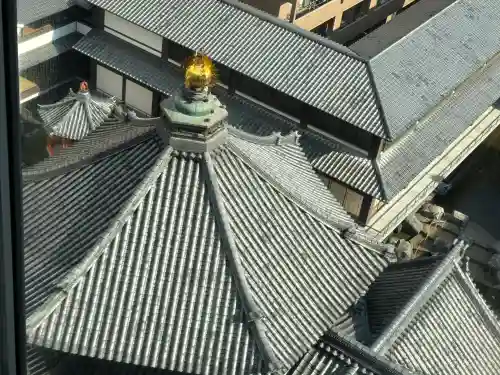 頂法寺（六角堂）の{uncategorized: "未分類", other: "その他", undefined: "問題あり", building: "その他建物", grave: "お墓", sacred_gate: "鳥居", guardian: "狛犬", statue: "像", buddha: "仏像", history: "歴史", nature: "自然", garden: "庭園", animal: "動物", pagoda: "塔", temizu: "手水舎", mountain_gate: "山門・神門", sanctuary: "本殿・本堂", subordinate: "末社・摂社", art: "芸術", scenery: "景色", jizo: "地蔵", ema: "絵馬", goshuin: "御朱印", omikuji: "おみくじ", items: "授与品その他", amulet: "お守り", goshuincho: "御朱印帳", eats: "食事", festival: "お祭り", votive_dance: "神楽", shichigosan: "七五三参", wedding: "結婚式", experience: "体験その他", initially: "初詣", around: "周辺", anti_infection: "感染症対策"}