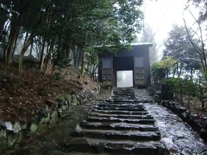定光寺の山門・神門