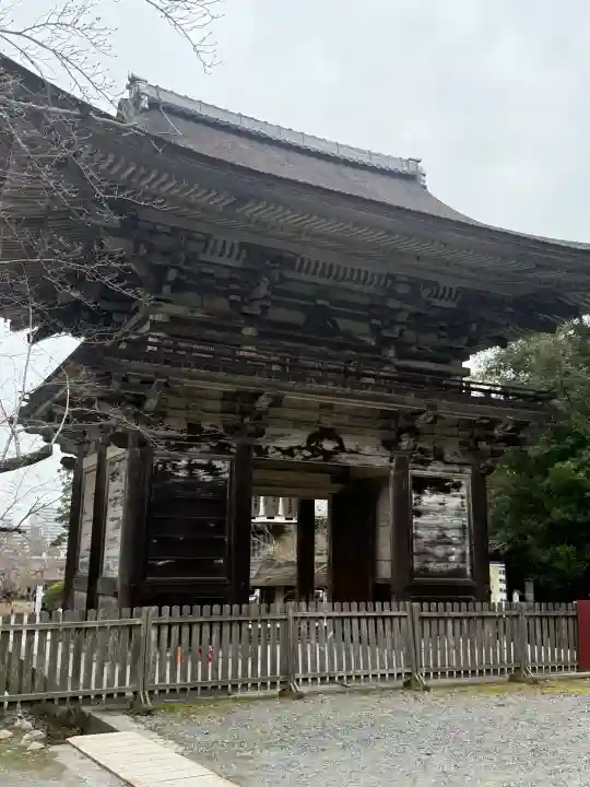 園城寺(三井寺)の{uncategorized: "未分類", other: "その他", undefined: "問題あり", building: "その他建物", grave: "お墓", sacred_gate: "鳥居", guardian: "狛犬", statue: "像", buddha: "仏像", history: "歴史", nature: "自然", garden: "庭園", animal: "動物", pagoda: "塔", temizu: "手水舎", mountain_gate: "山門・神門", sanctuary: "本殿・本堂", subordinate: "末社・摂社", art: "芸術", scenery: "景色", jizo: "地蔵", ema: "絵馬", goshuin: "御朱印", omikuji: "おみくじ", items: "授与品その他", amulet: "お守り", goshuincho: "御朱印帳", eats: "食事", festival: "お祭り", votive_dance: "神楽", shichigosan: "七五三参", wedding: "結婚式", experience: "体験その他", initially: "初詣", around: "周辺", anti_infection: "感染症対策"}