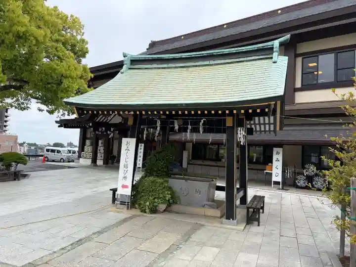 水戸東照宮の{uncategorized: "未分類", other: "その他", undefined: "問題あり", building: "その他建物", grave: "お墓", sacred_gate: "鳥居", guardian: "狛犬", statue: "像", buddha: "仏像", history: "歴史", nature: "自然", garden: "庭園", animal: "動物", pagoda: "塔", temizu: "手水舎", mountain_gate: "山門・神門", sanctuary: "本殿・本堂", subordinate: "末社・摂社", art: "芸術", scenery: "景色", jizo: "地蔵", ema: "絵馬", goshuin: "御朱印", omikuji: "おみくじ", items: "授与品その他", amulet: "お守り", goshuincho: "御朱印帳", eats: "食事", festival: "お祭り", votive_dance: "神楽", shichigosan: "七五三参", wedding: "結婚式", experience: "体験その他", initially: "初詣", around: "周辺", anti_infection: "感染症対策"}