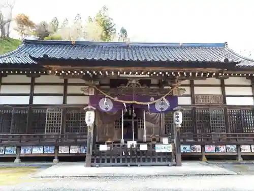 南部神社の本殿