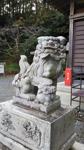 水神社の狛犬