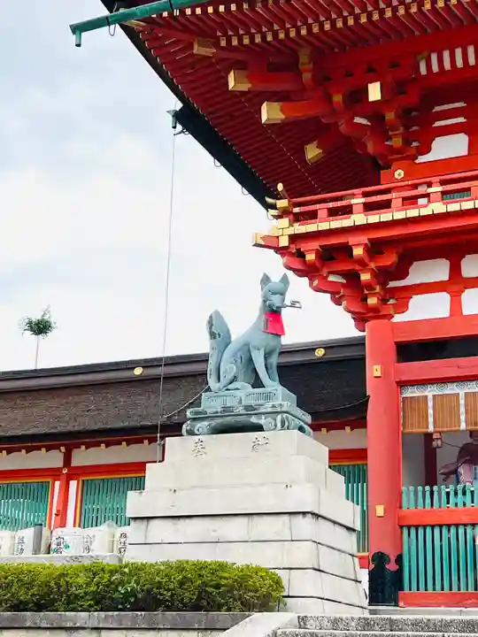 伏見稲荷大社の狛犬