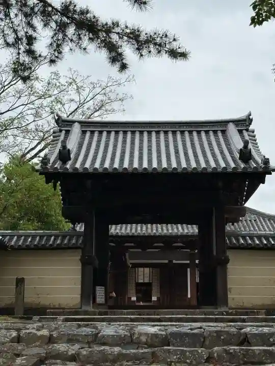 東大寺戒壇院戒壇堂の{uncategorized: "未分類", other: "その他", undefined: "問題あり", building: "その他建物", grave: "お墓", sacred_gate: "鳥居", guardian: "狛犬", statue: "像", buddha: "仏像", history: "歴史", nature: "自然", garden: "庭園", animal: "動物", pagoda: "塔", temizu: "手水舎", mountain_gate: "山門・神門", sanctuary: "本殿・本堂", subordinate: "末社・摂社", art: "芸術", scenery: "景色", jizo: "地蔵", ema: "絵馬", goshuin: "御朱印", omikuji: "おみくじ", items: "授与品その他", amulet: "お守り", goshuincho: "御朱印帳", eats: "食事", festival: "お祭り", votive_dance: "神楽", shichigosan: "七五三参", wedding: "結婚式", experience: "体験その他", initially: "初詣", around: "周辺", anti_infection: "感染症対策"}