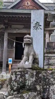 大嶽神社の狛犬