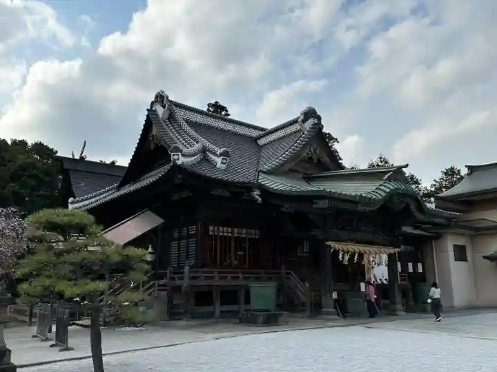 箭弓稲荷神社の本殿・本堂