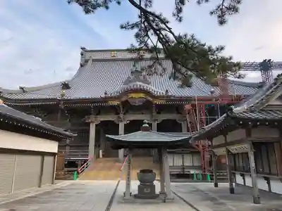 誕生寺の本殿・本堂