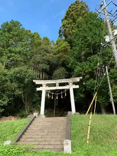 高谷神社の鳥居