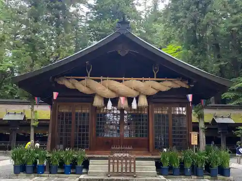 諏訪大社下社春宮(長野県)