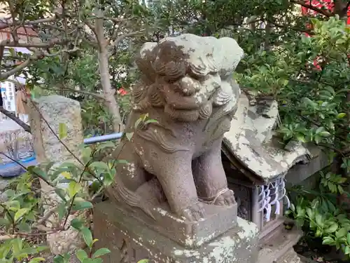 三社神社の狛犬