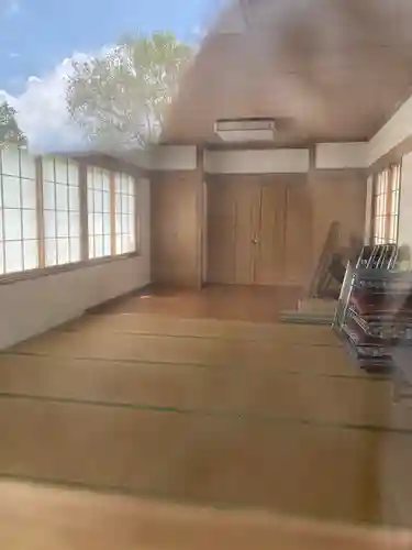 東米里八幡神社の本殿・本堂