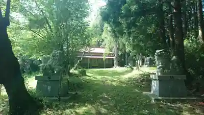 稲荷神社の狛犬