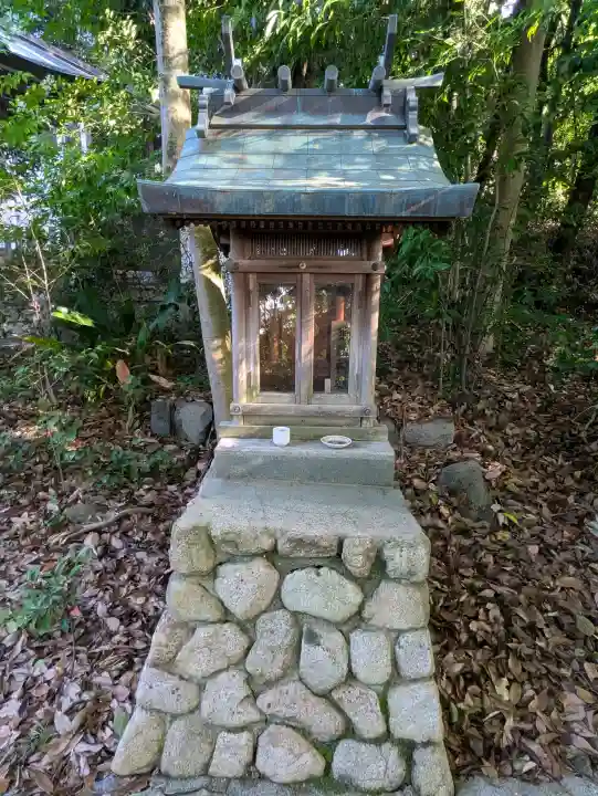 皇太神社の{uncategorized: "未分類", other: "その他", undefined: "問題あり", building: "その他建物", grave: "お墓", sacred_gate: "鳥居", guardian: "狛犬", statue: "像", buddha: "仏像", history: "歴史", nature: "自然", garden: "庭園", animal: "動物", pagoda: "塔", temizu: "手水舎", mountain_gate: "山門・神門", sanctuary: "本殿・本堂", subordinate: "末社・摂社", art: "芸術", scenery: "景色", jizo: "地蔵", ema: "絵馬", goshuin: "御朱印", omikuji: "おみくじ", items: "授与品その他", amulet: "お守り", goshuincho: "御朱印帳", eats: "食事", festival: "お祭り", votive_dance: "神楽", shichigosan: "七五三参", wedding: "結婚式", experience: "体験その他", initially: "初詣", around: "周辺", anti_infection: "感染症対策"}