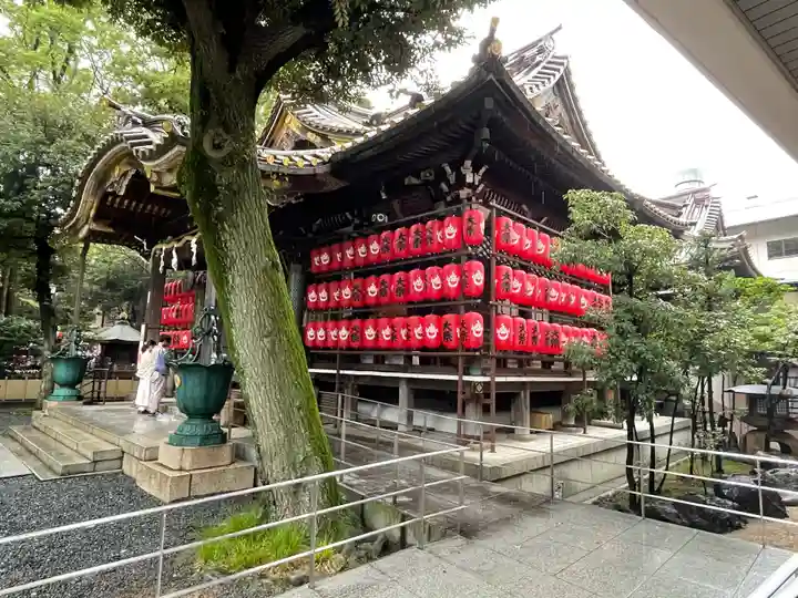 豊川稲荷東京別院の本殿・本堂