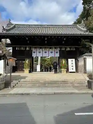 御香宮神社の山門・神門