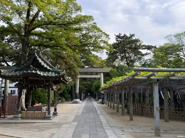 越ヶ谷久伊豆神社の{uncategorized: "未分類", other: "その他", undefined: "問題あり", building: "その他建物", grave: "お墓", sacred_gate: "鳥居", guardian: "狛犬", statue: "像", buddha: "仏像", history: "歴史", nature: "自然", garden: "庭園", animal: "動物", pagoda: "塔", temizu: "手水舎", mountain_gate: "山門・神門", sanctuary: "本殿・本堂", subordinate: "末社・摂社", art: "芸術", scenery: "景色", jizo: "地蔵", ema: "絵馬", goshuin: "御朱印", omikuji: "おみくじ", items: "授与品その他", amulet: "お守り", goshuincho: "御朱印帳", eats: "食事", festival: "お祭り", votive_dance: "神楽", shichigosan: "七五三参", wedding: "結婚式", experience: "体験その他", initially: "初詣", around: "周辺", anti_infection: "感染症対策"}