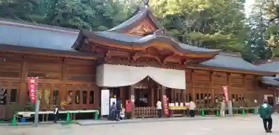 穂高神社本宮の本殿・本堂