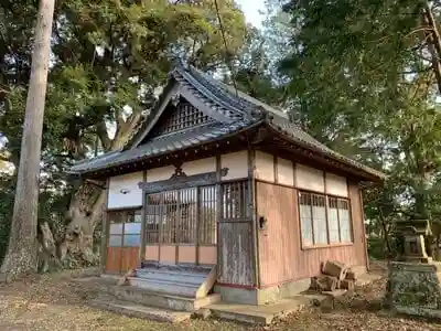 稲荷神社の本殿