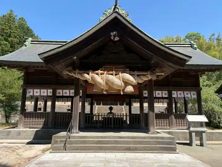 揖夜神社の{uncategorized: "未分類", other: "その他", undefined: "問題あり", building: "その他建物", grave: "お墓", sacred_gate: "鳥居", guardian: "狛犬", statue: "像", buddha: "仏像", history: "歴史", nature: "自然", garden: "庭園", animal: "動物", pagoda: "塔", temizu: "手水舎", mountain_gate: "山門・神門", sanctuary: "本殿・本堂", subordinate: "末社・摂社", art: "芸術", scenery: "景色", jizo: "地蔵", ema: "絵馬", goshuin: "御朱印", omikuji: "おみくじ", items: "授与品その他", amulet: "お守り", goshuincho: "御朱印帳", eats: "食事", festival: "お祭り", votive_dance: "神楽", shichigosan: "七五三参", wedding: "結婚式", experience: "体験その他", initially: "初詣", around: "周辺", anti_infection: "感染症対策"}