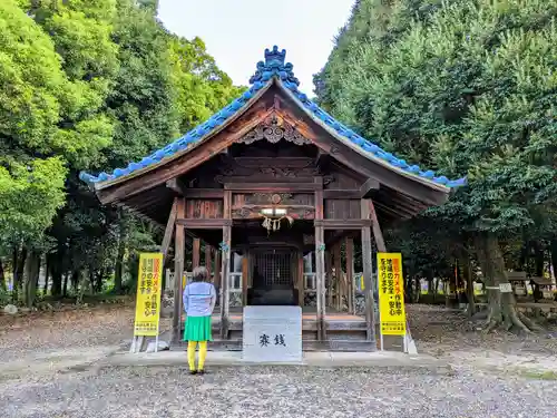 三明神社（神領町）の本殿・本堂