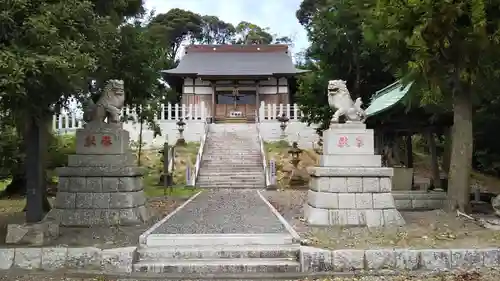 飯室乃神社の狛犬