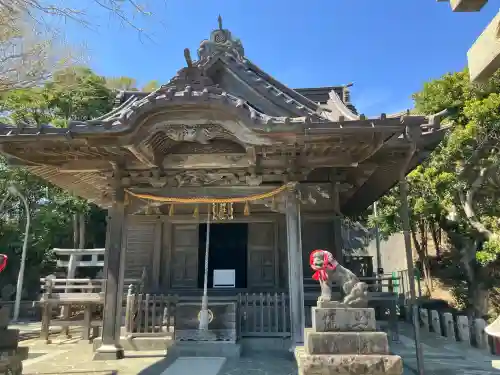 小動神社の{uncategorized: "未分類", other: "その他", undefined: "問題あり", building: "その他建物", grave: "お墓", sacred_gate: "鳥居", guardian: "狛犬", statue: "像", buddha: "仏像", history: "歴史", nature: "自然", garden: "庭園", animal: "動物", pagoda: "塔", temizu: "手水舎", mountain_gate: "山門・神門", sanctuary: "本殿・本堂", subordinate: "末社・摂社", art: "芸術", scenery: "景色", jizo: "地蔵", ema: "絵馬", goshuin: "御朱印", omikuji: "おみくじ", items: "授与品その他", amulet: "お守り", goshuincho: "御朱印帳", eats: "食事", festival: "お祭り", votive_dance: "神楽", shichigosan: "七五三参", wedding: "結婚式", experience: "体験その他", initially: "初詣", around: "周辺", anti_infection: "感染症対策"}