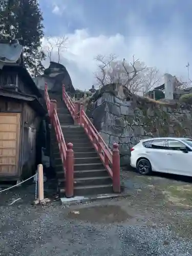 櫻山神社の{uncategorized: "未分類", other: "その他", undefined: "問題あり", building: "その他建物", grave: "お墓", sacred_gate: "鳥居", guardian: "狛犬", statue: "像", buddha: "仏像", history: "歴史", nature: "自然", garden: "庭園", animal: "動物", pagoda: "塔", temizu: "手水舎", mountain_gate: "山門・神門", sanctuary: "本殿・本堂", subordinate: "末社・摂社", art: "芸術", scenery: "景色", jizo: "地蔵", ema: "絵馬", goshuin: "御朱印", omikuji: "おみくじ", items: "授与品その他", amulet: "お守り", goshuincho: "御朱印帳", eats: "食事", festival: "お祭り", votive_dance: "神楽", shichigosan: "七五三参", wedding: "結婚式", experience: "体験その他", initially: "初詣", around: "周辺", anti_infection: "感染症対策"}