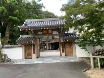 八事山 興正寺の山門・神門