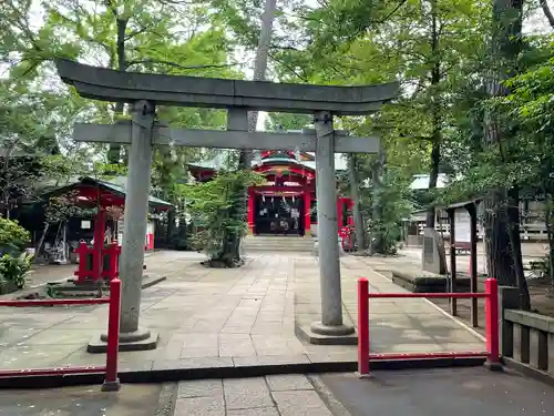 赤堤六所神社の鳥居