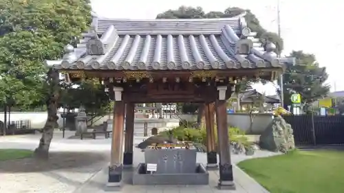 南蔵院の手水舎