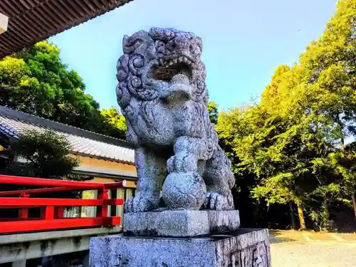 板山神社の狛犬