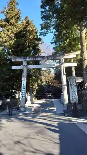 諏訪大社下社春宮の鳥居