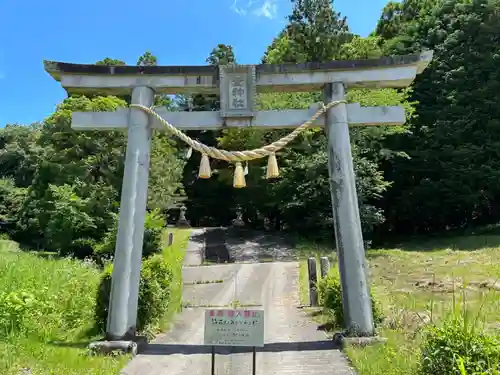 野神社の鳥居