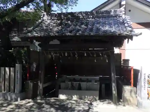 開口神社の手水