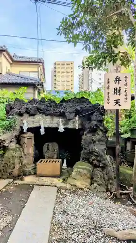 鳩ヶ谷氷川神社の末社・摂社