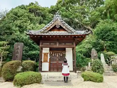 白鳥神社の末社・摂社