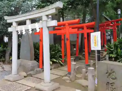 鳩森八幡神社の末社・摂社