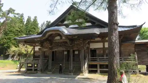 注連寺の本殿・本堂