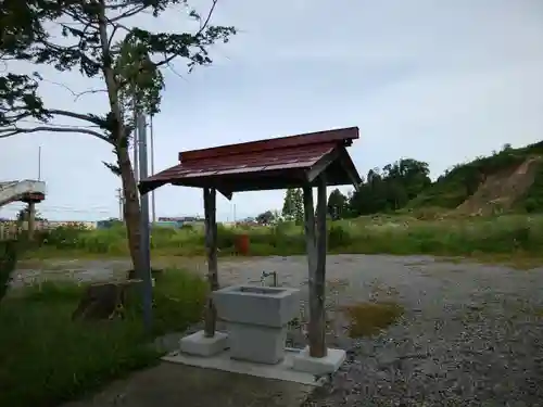 山越諏訪神社の手水