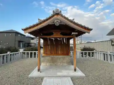天王神社の{uncategorized: "未分類", other: "その他", undefined: "問題あり", building: "その他建物", grave: "お墓", sacred_gate: "鳥居", guardian: "狛犬", statue: "像", buddha: "仏像", history: "歴史", nature: "自然", garden: "庭園", animal: "動物", pagoda: "塔", temizu: "手水舎", mountain_gate: "山門・神門", sanctuary: "本殿・本堂", subordinate: "末社・摂社", art: "芸術", scenery: "景色", jizo: "地蔵", ema: "絵馬", goshuin: "御朱印", omikuji: "おみくじ", items: "授与品その他", amulet: "お守り", goshuincho: "御朱印帳", eats: "食事", festival: "お祭り", votive_dance: "神楽", shichigosan: "七五三参", wedding: "結婚式", experience: "体験その他", initially: "初詣", around: "周辺", anti_infection: "感染症対策"}