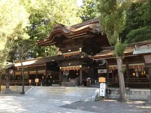 諏訪大社下社秋宮の本殿・本堂