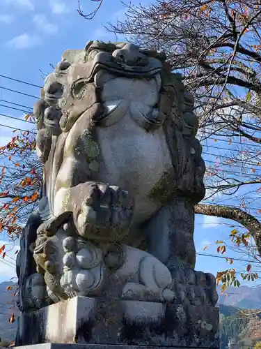 冨士御室浅間神社の狛犬