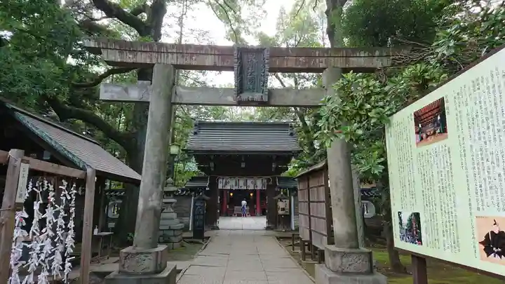 赤坂氷川神社の鳥居