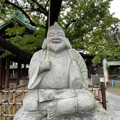 荏原神社の像