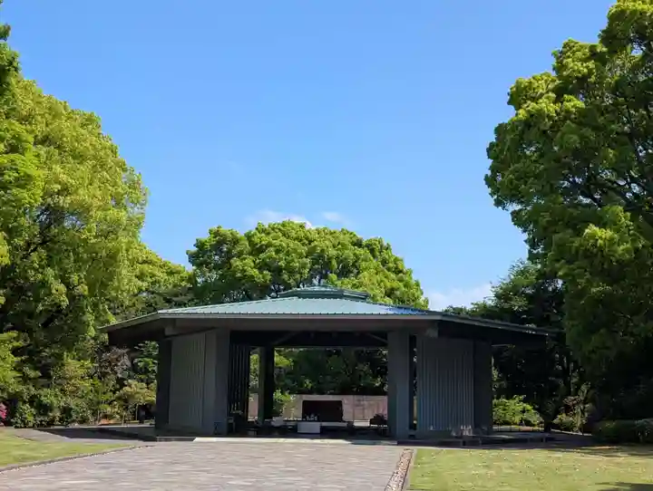 千鳥ヶ淵戦没者墓苑(東京都)