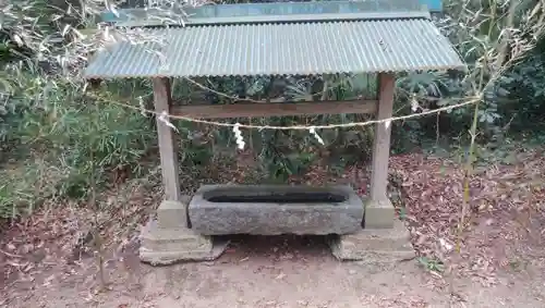 降之神社の手水舎