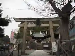 諏訪神社の鳥居