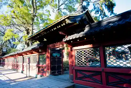 根津神社の山門・神門
