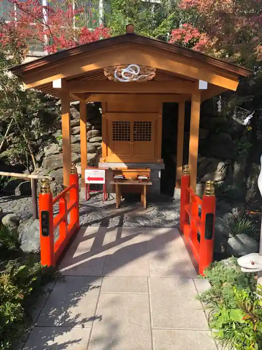 蛇窪神社の末社・摂社