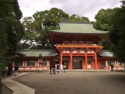 武蔵一宮氷川神社の山門・神門